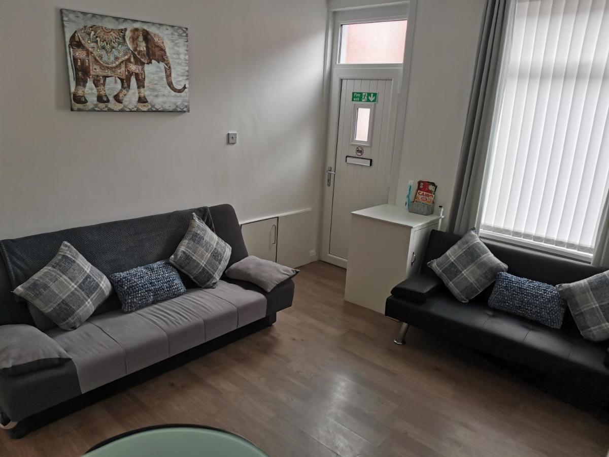 Welcome Home - Close To Town Centre - Full Holiday Home Blackpool Luaran gambar